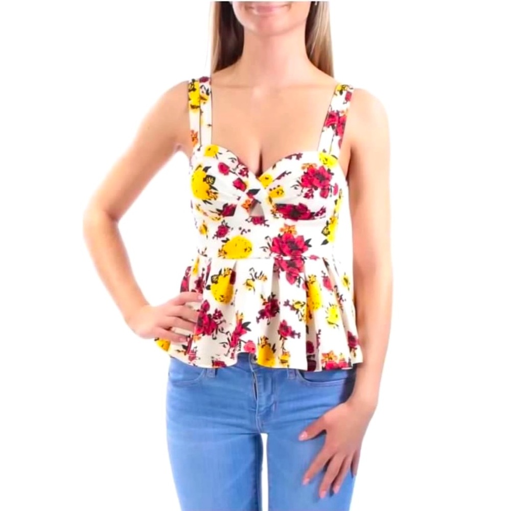Material Girl Junior Blouse in a Floral Print